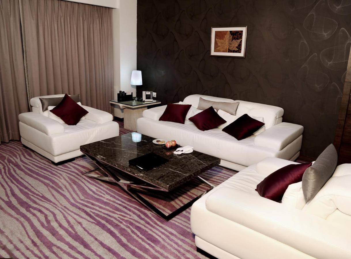 Hotel Country & By Radisson