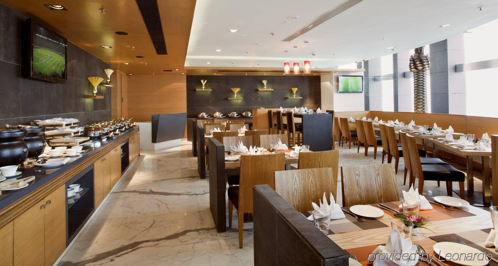 Hotel Country & By Radisson 4*